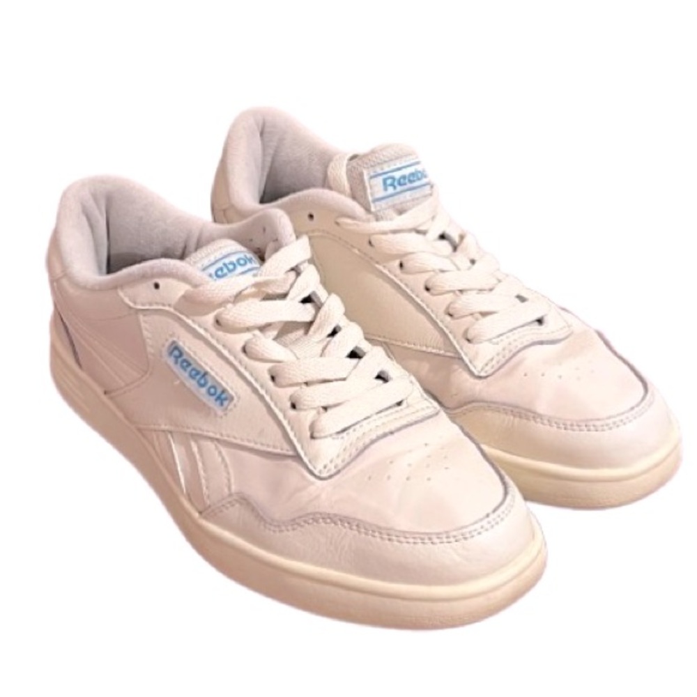 Reebok- Club Memt Sneakers. Off White/Blue. Size: 6